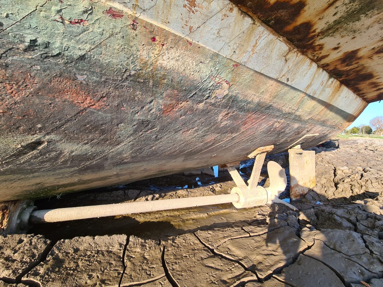 Latest photos from the Robins family who are restoring a WW2 warship