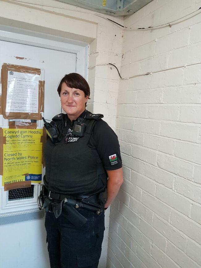 PC Kerry Evans has imposed a closure order on a property in Caia Park. (Source - @NWPWrexhamTown)