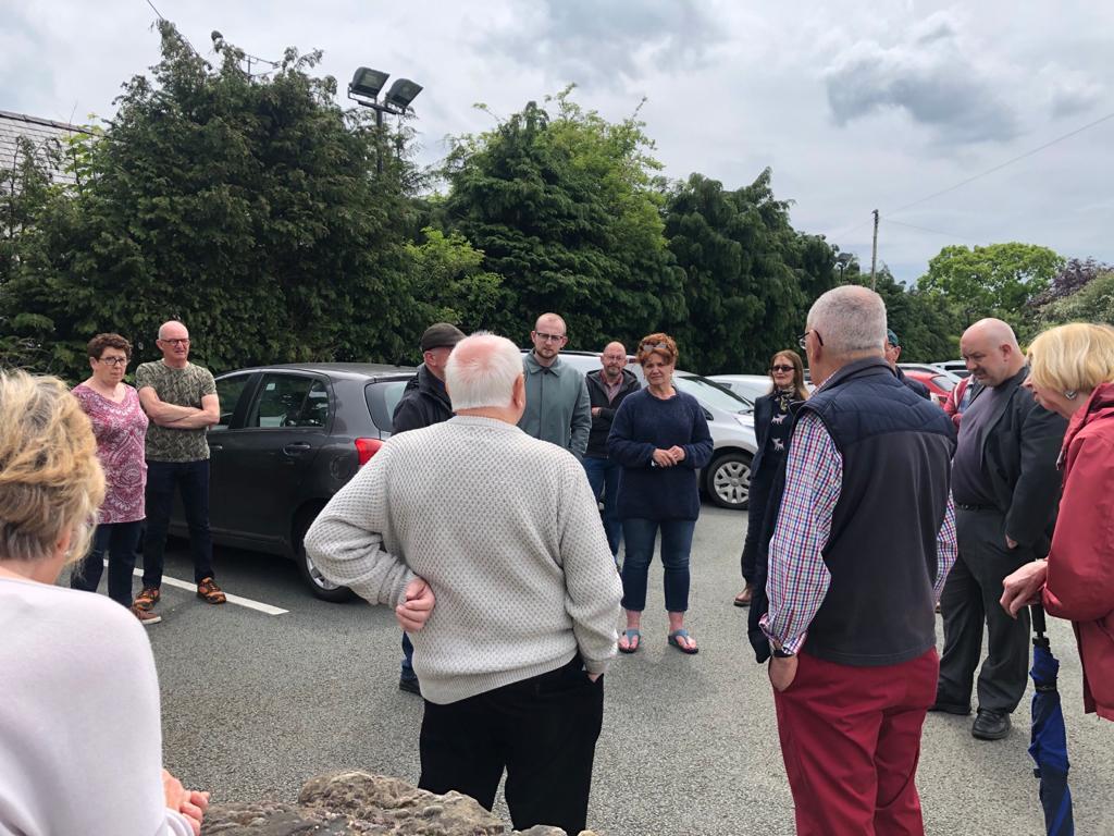 Sarah Atherton MP meets residents at the crossroads in Llay