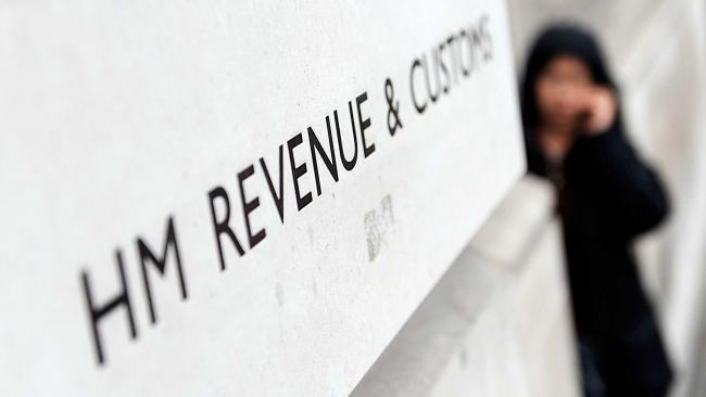 Nearly 3,000 people in the UK completed their tax return assessment on Christmas Day.