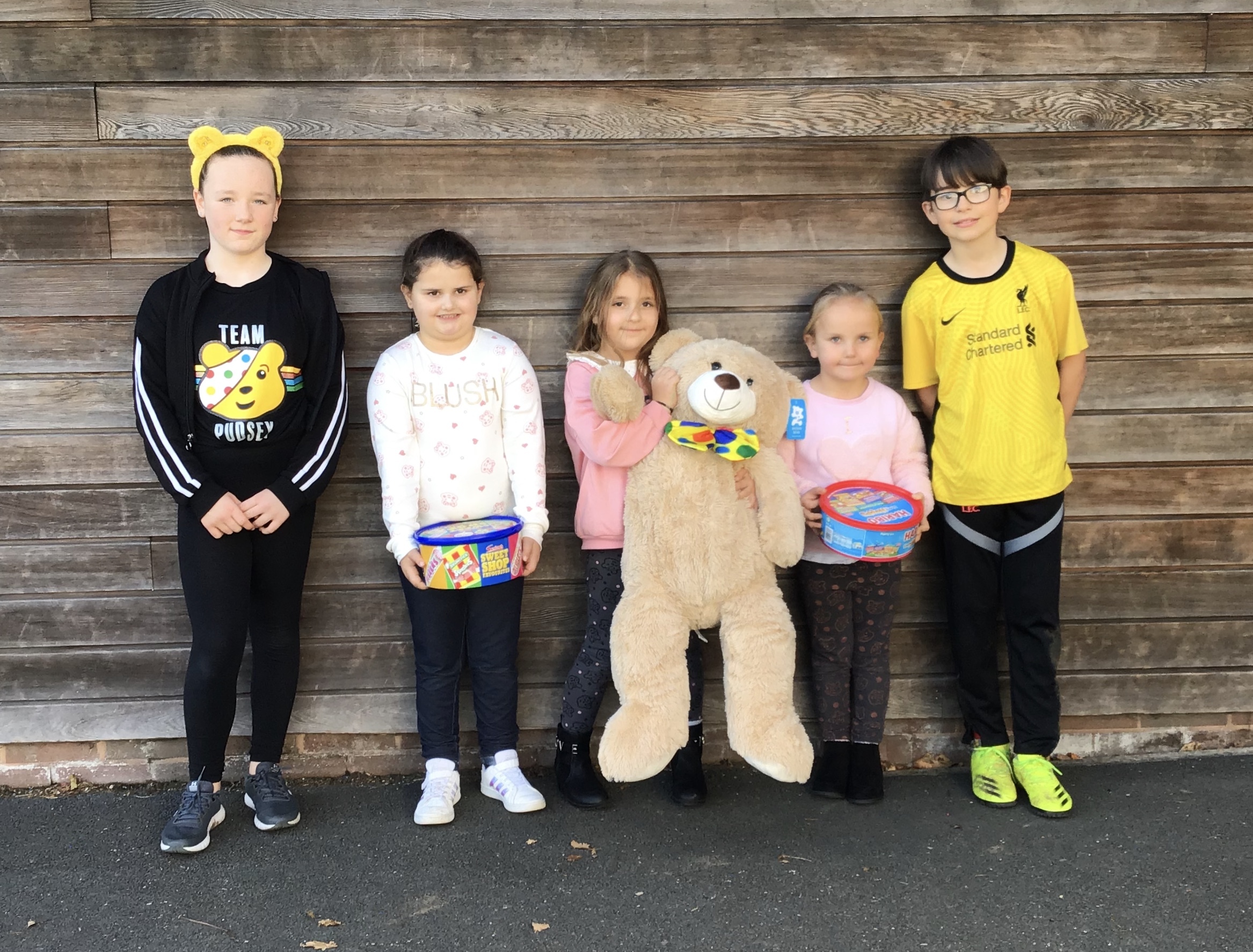 Winners of the Children in Need raffle at Ysgol Ty Ffynnon.