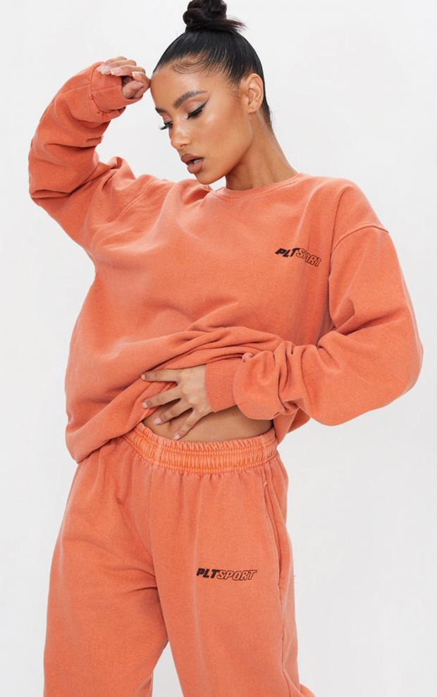 The Leader: Nikki Tracksuit Top (PrettyLittleThing)