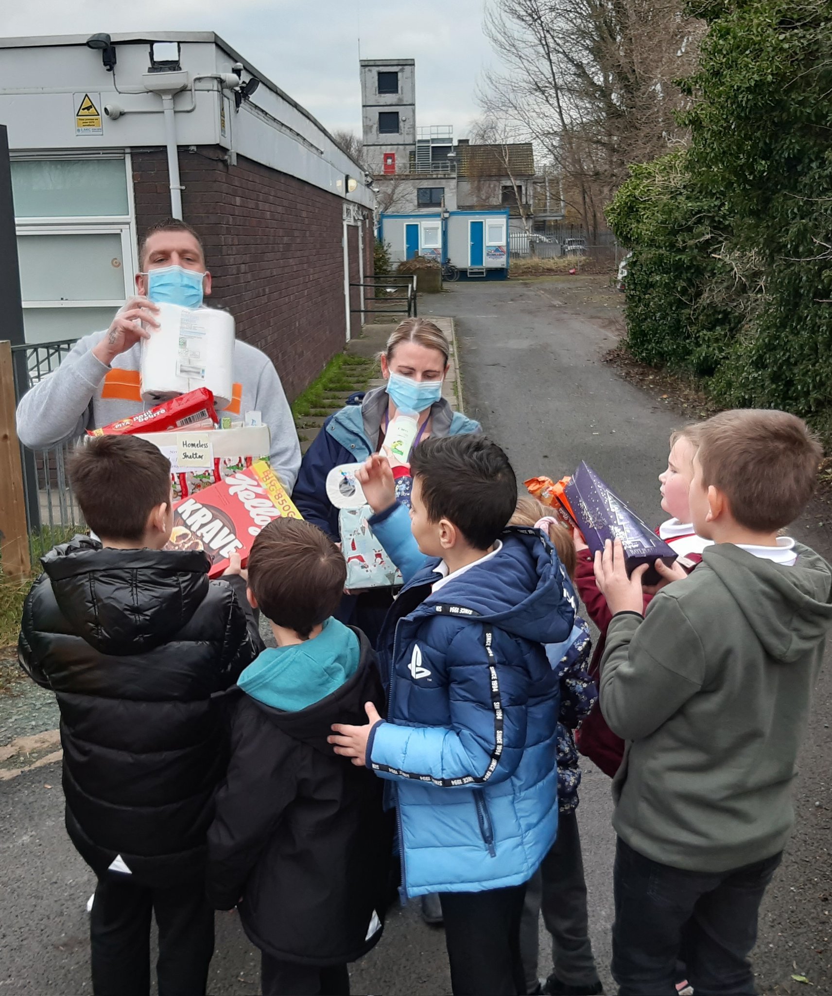 Pupils from Queensferry CP School collected, made and delivered hampers to deserving people in their community over Christmas.