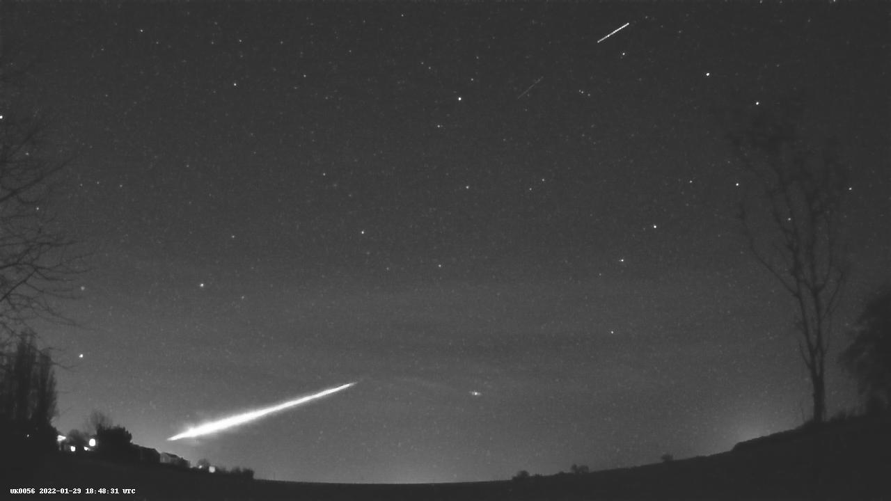 Images of the meteor captured by UK Meteor Network cameras - ukmeteornetwork.co.uk. Image: UK Meteor Network/Twitter