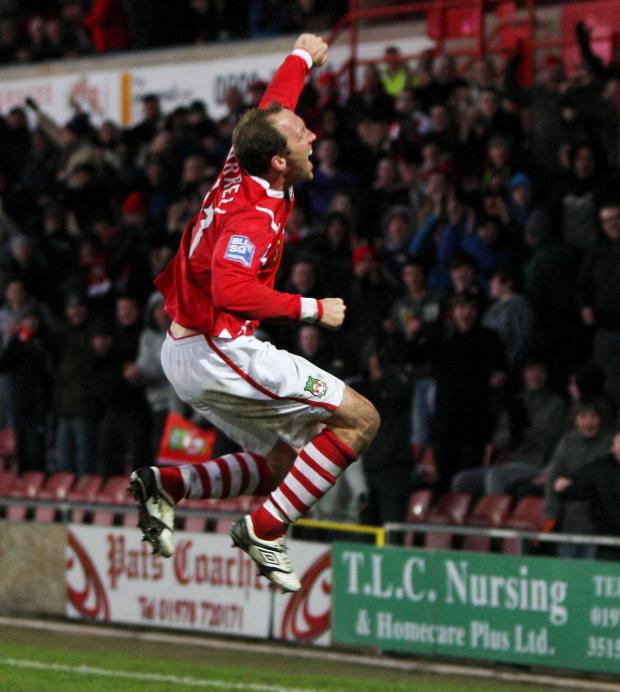 The Leader: Wrexham v Grimsby at the Racecourse 08.01.11 Andy Morrell celebrates