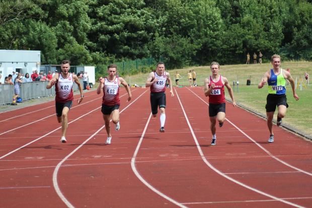 The senior men'a 100m at the Cheshire league meet