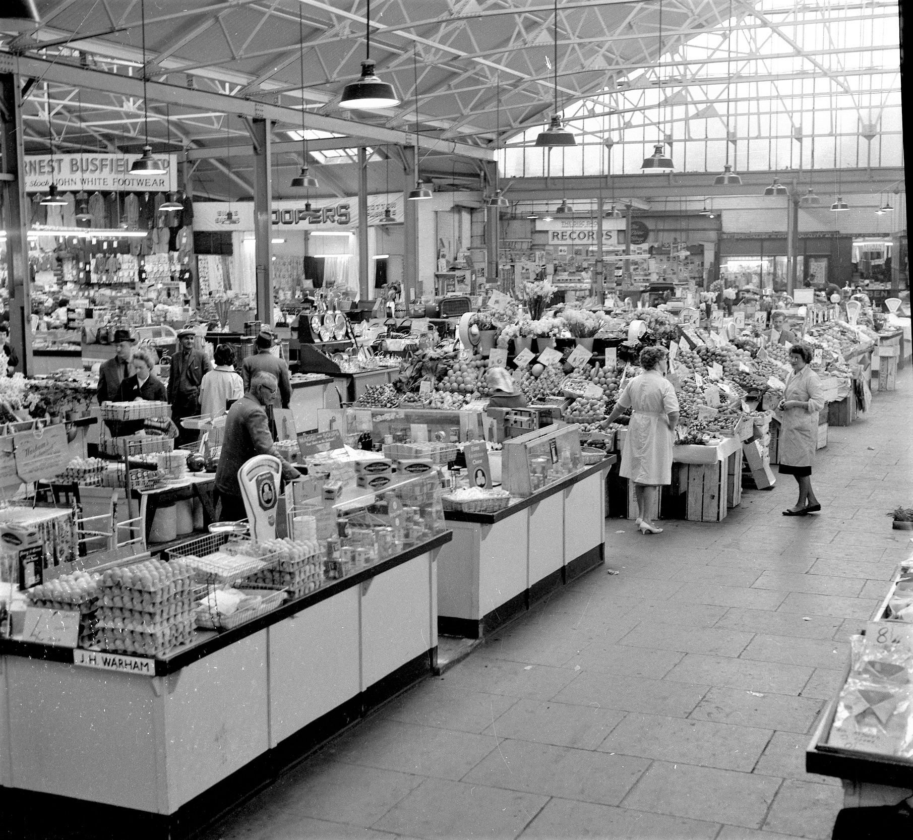 Wrexham vegetable market, 1964.