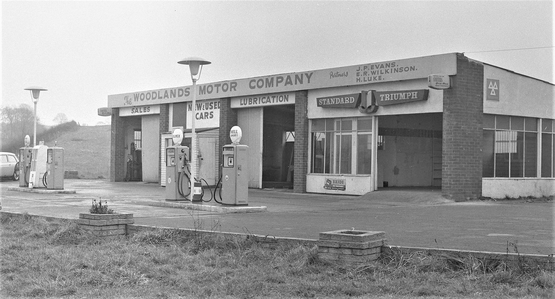Llay Road Garage, 1967.