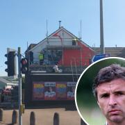 The start of the Gary Speed mural in Cardiff (Picture by @Williamantoni95 on Twitter) and (inset) Gary Speed.