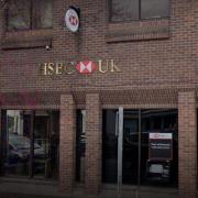 The HSBC branch in Mold which will close temporarily next month.