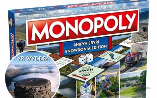 Monopoly: Eryri edition and  Yr Wyddfa on the board